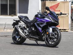 Honda CBR400R - ფოტო 3