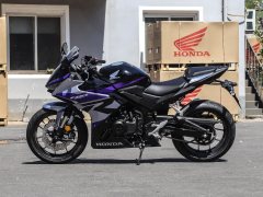 Honda CBR400R - ფოტო 4