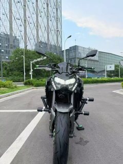 Kawasaki Z900 950 cc - фото 1