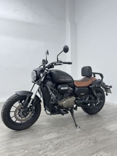 QJMOTOR Flash 300 - фото 4