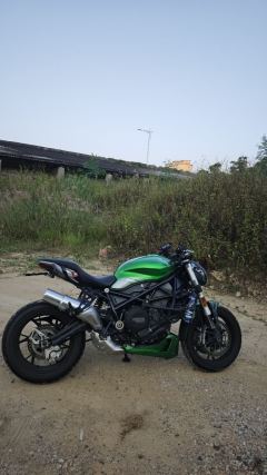 Benelli 752S 750 cc - ფოტო 3