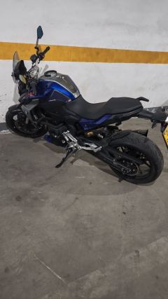 BMW F 900 R - фото 1