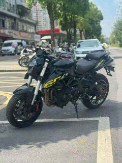 Benelli TNT600i - ფოტო 3