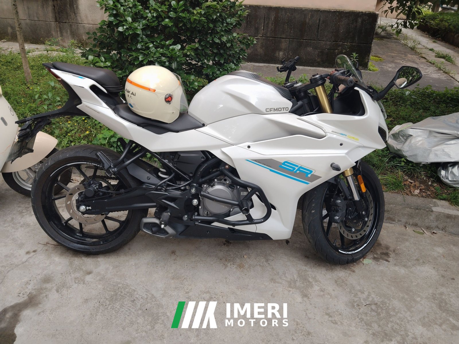 2023 CFMOTO 250SR
