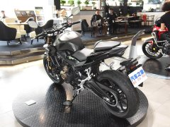 Honda CB500F - photo 5
