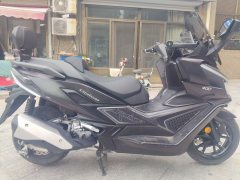 SYM Cruisym 400 - фото 1