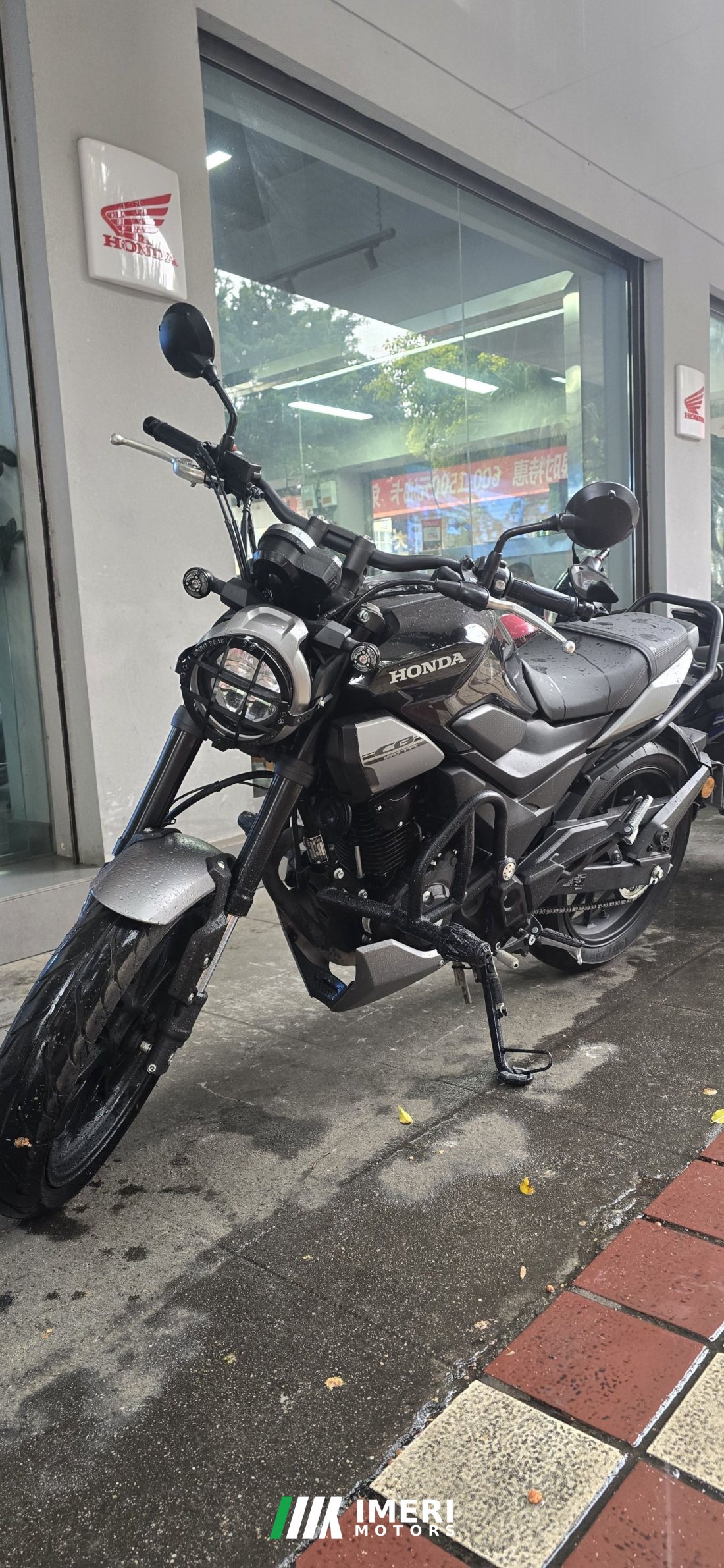 Sundiro Honda CB190TR - мотоцикл из Китая