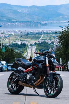Benelli TNT 300 / BN 302S - photo 2