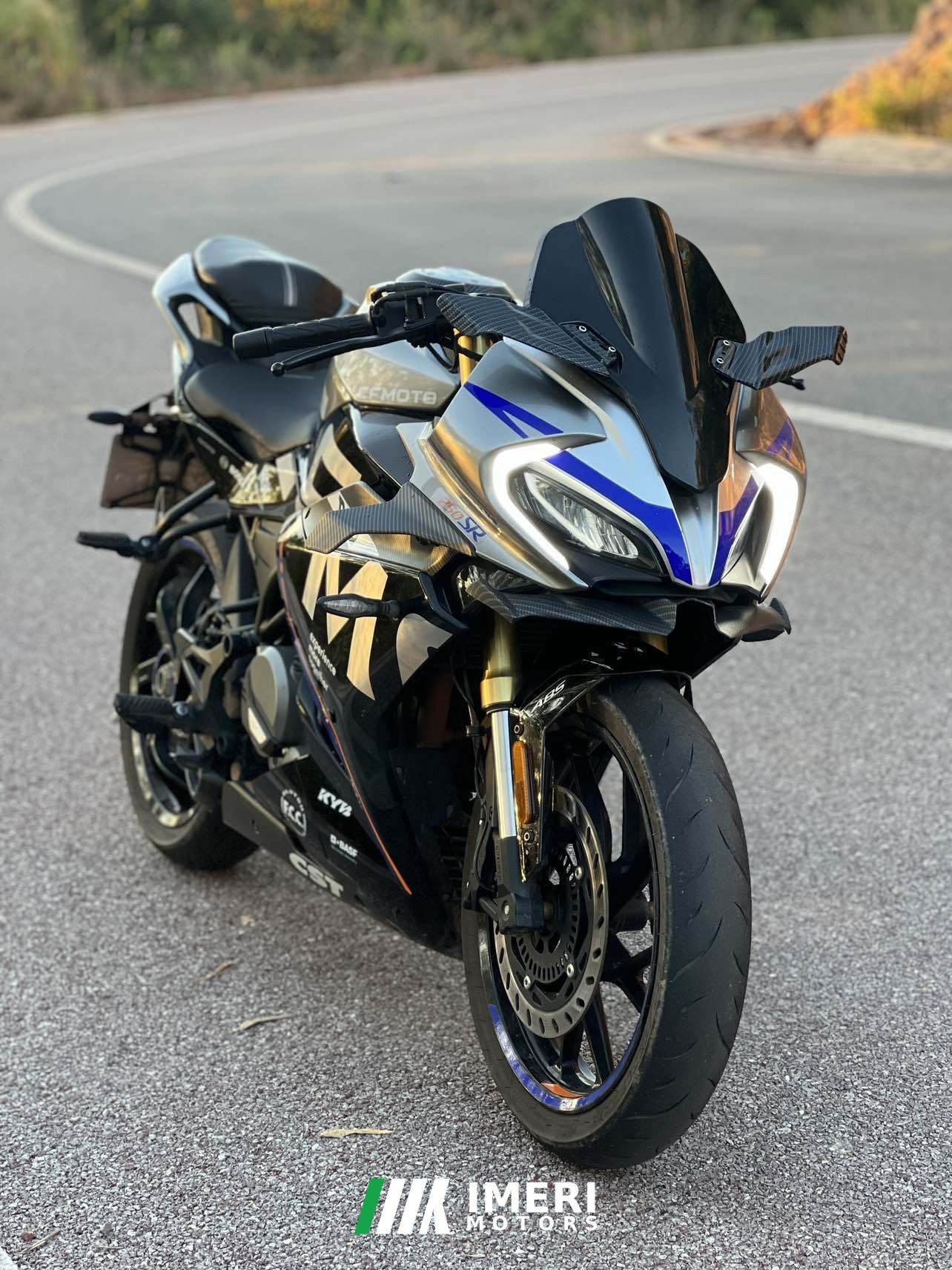 2022 CFMOTO 250SR