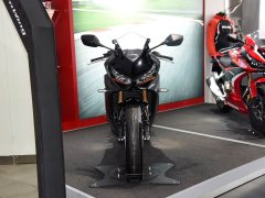 Honda CBR650R - ფოტო 11