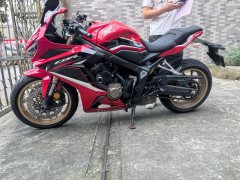 Honda CBR650R - ფოტო 1