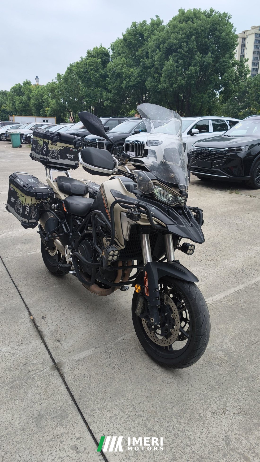 Benelli TRK702 700 cc - მოტოციკლი ჩინეთიდან
