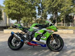 Kawasaki Ninja ZX-10R 1000 cc - фото 3