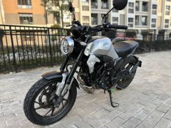 Sundiro Honda CBF190TR - photo 1