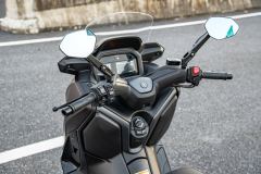 Yamaha XMAX 300 cc - photo 8