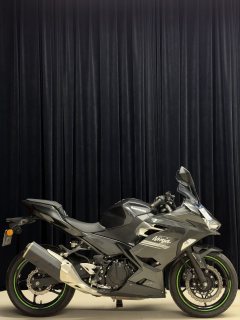 Kawasaki Ninja 400 - ფოტო 2