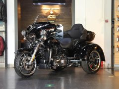 Harley-Davidson Tri Glide 1868 cc - ფოტო 1