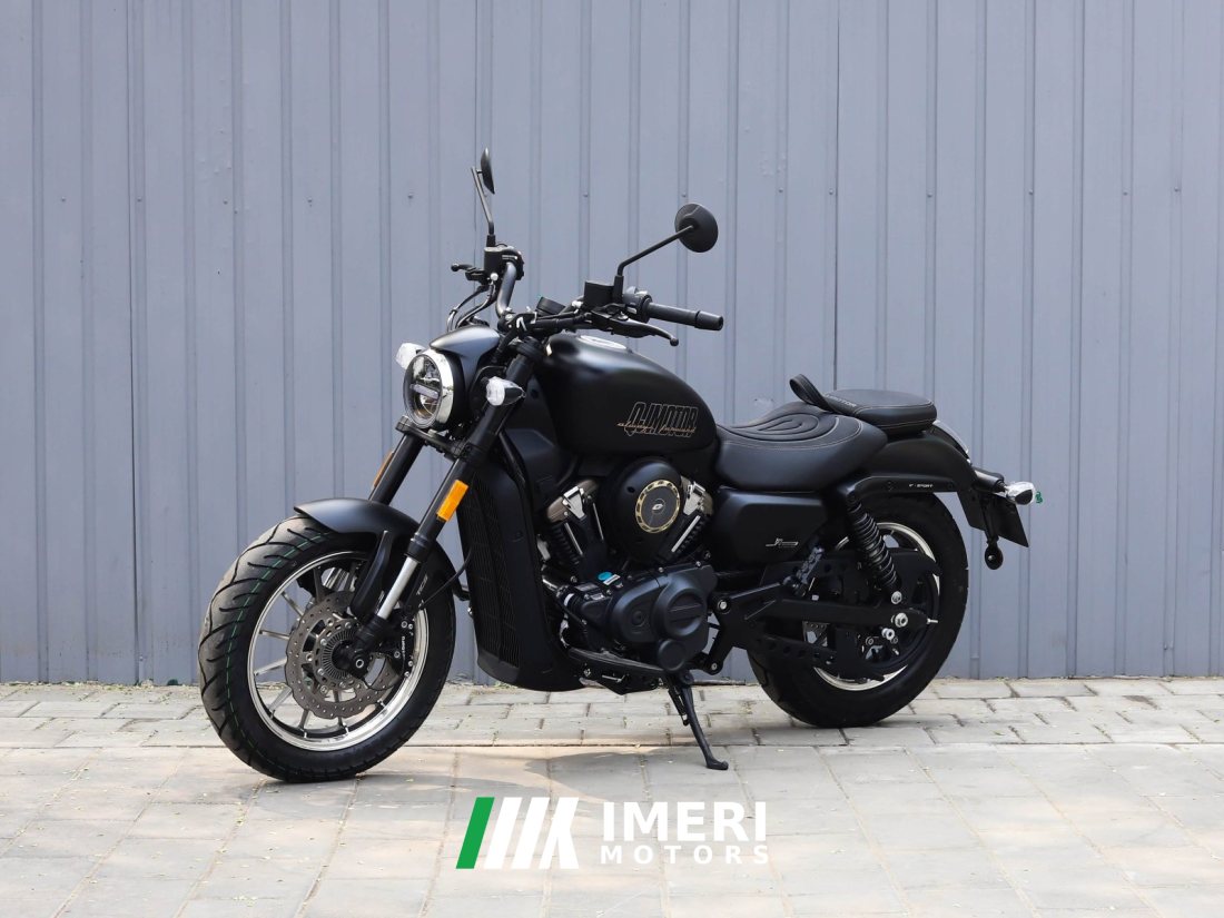 QJMOTOR 300 - motorcycle from China