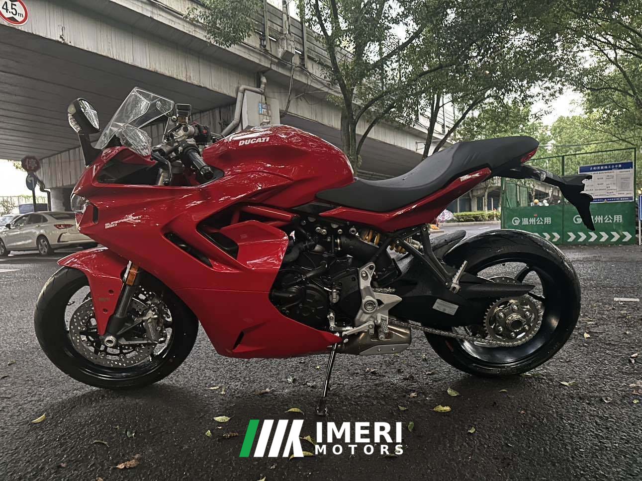 2022 Ducati SuperSport 950 cc