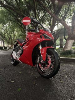 Ducati SuperSport 950 cc - ფოტო 4