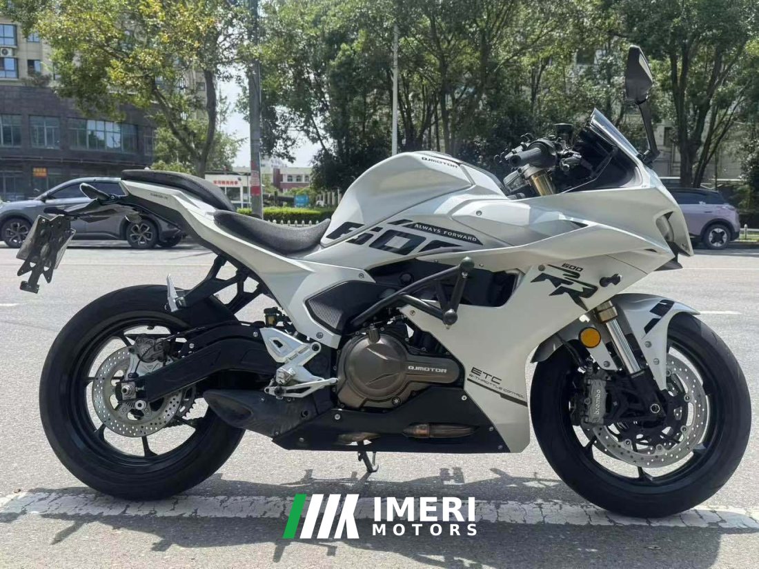 QJMOTOR Roewe i5 550 / Sai 550 *(Context-dependent, usually referring to the motorcycle "Sai 550" or Roewe car v - мотоцикл …