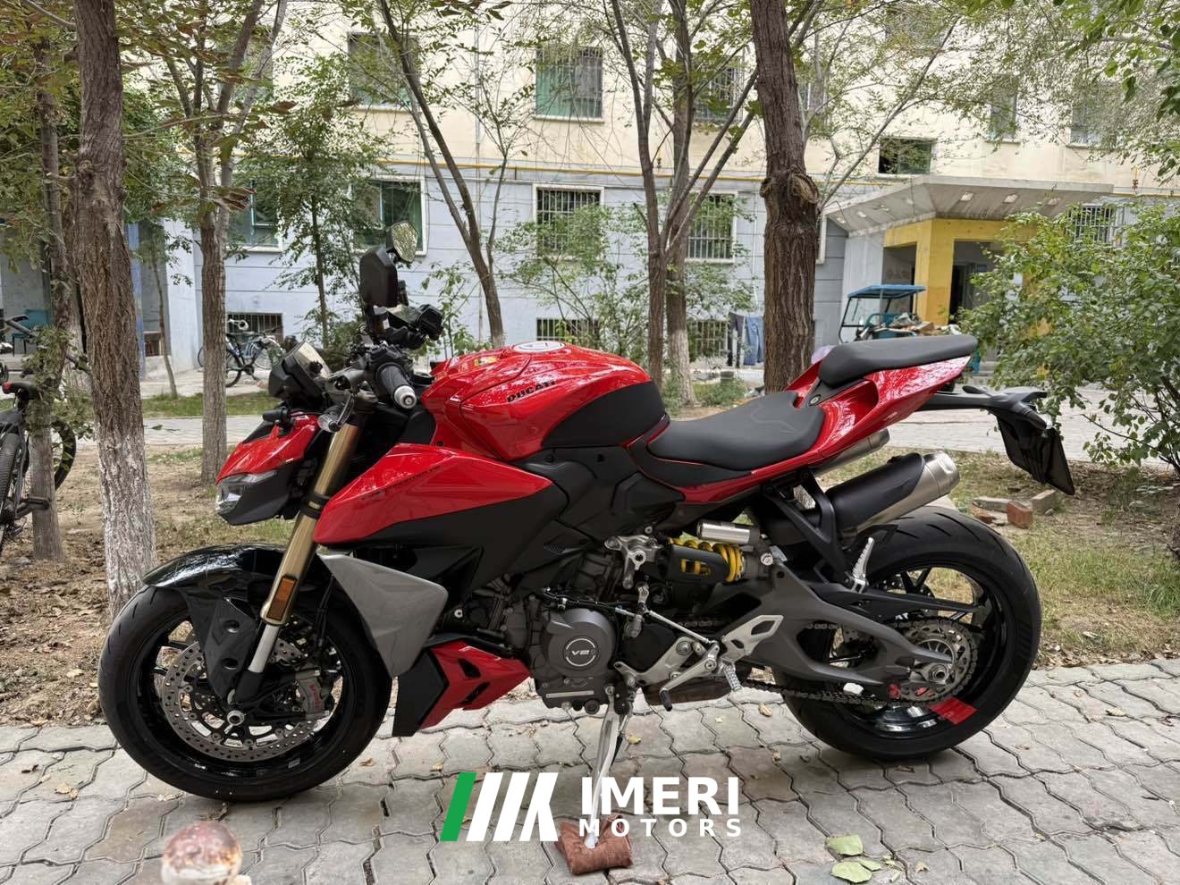 2026 Ducati Street Fighter V2 900 cc