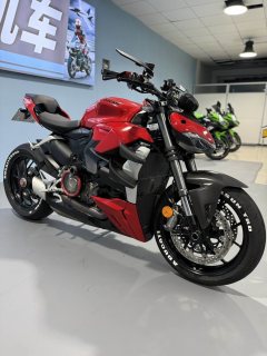 Ducati Street Fighter V2 950 cc - ფოტო 2