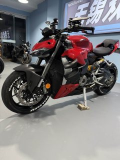 Ducati Street Fighter V2 950 cc - ფოტო 3