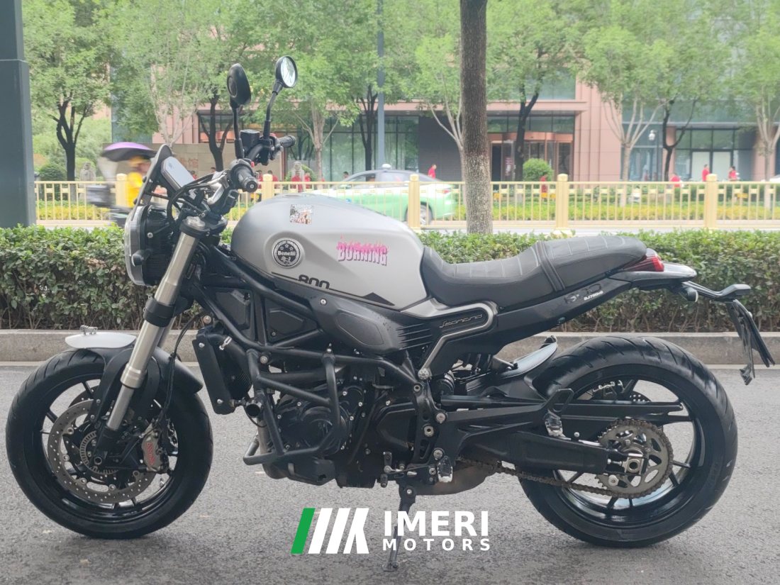 Benelli Leoncino 800 750 cc - мотоцикл из Китая