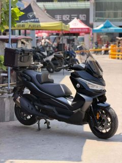 Voge SR4 Max 350 cc - ფოტო 2