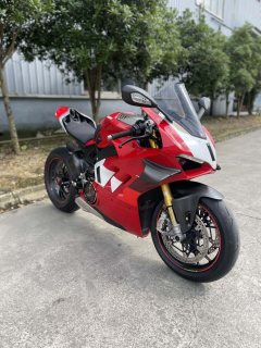 Ducati Panigale V4 1100 cc - ფოტო 1