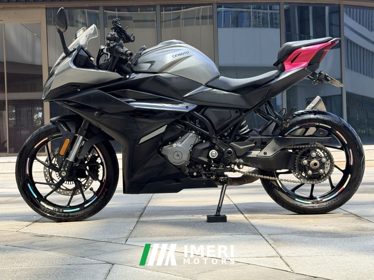 2023 CFMOTO 250SR