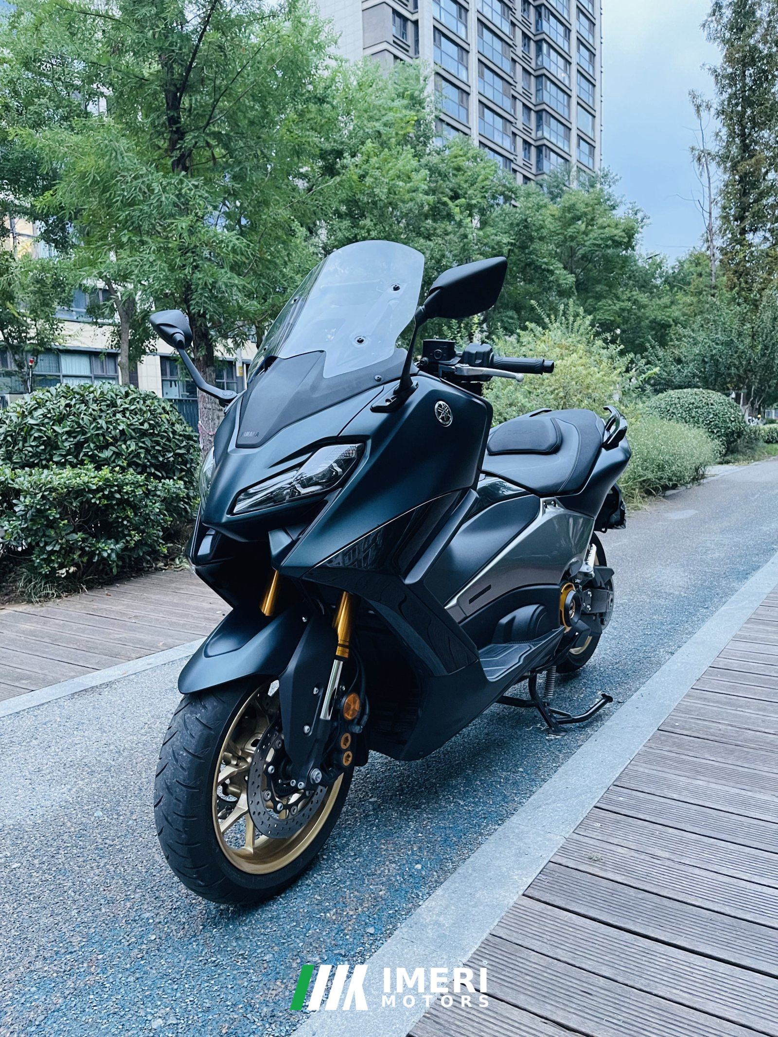 2023 Yamaha TMAX 560 cc