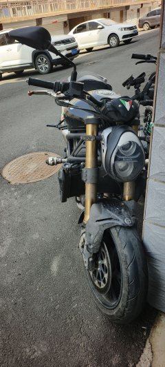 Benelli 752S 750 cc - ფოტო 3