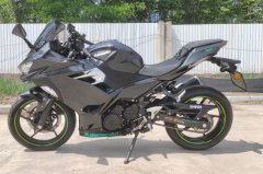 Kawasaki Ninja 400 - ფოტო 1