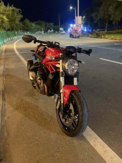 Ducati Monster 821 - ფოტო 1