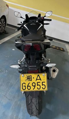 Honda CBR400R - фото 2