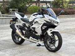 Kawasaki Ninja 400 - photo 1