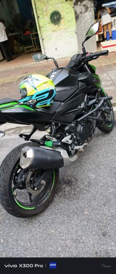 Kawasaki Z400 - ფოტო 1