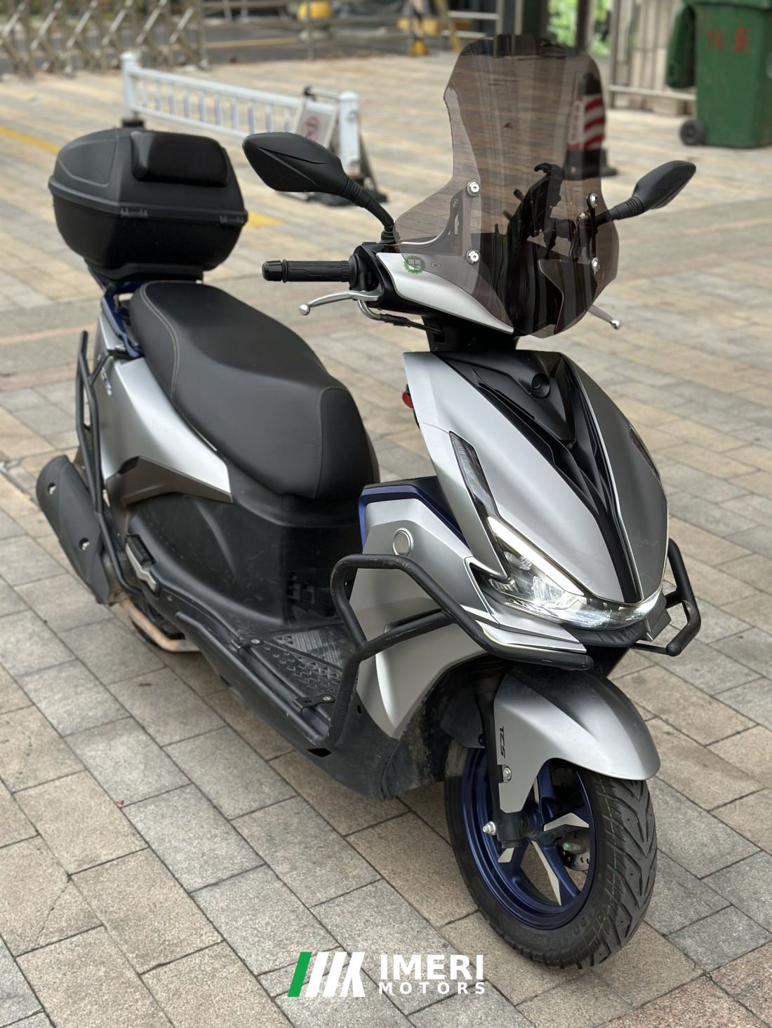 QJMOTOR Hong 125 - мотоцикл из Китая
