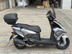 QJMOTOR Hong 125 - фото 4