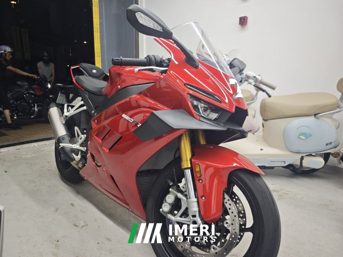 Zhangxue Motorcycles 820RR - motorcycle from China