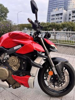 Ducati Street Fighter V4 1100 cc - ფოტო 3