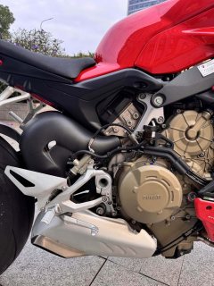 Ducati Street Fighter V4 1100 cc - ფოტო 7