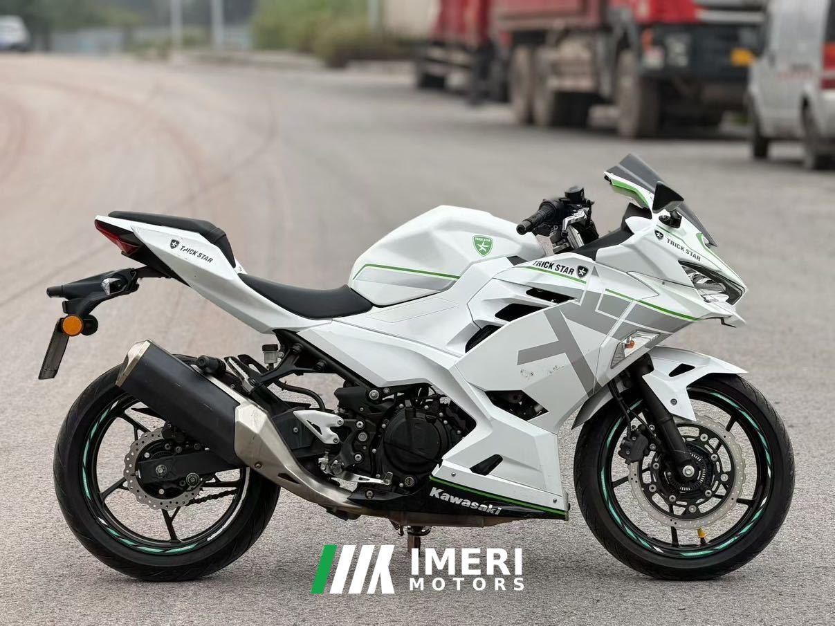 2022 Kawasaki Ninja 400