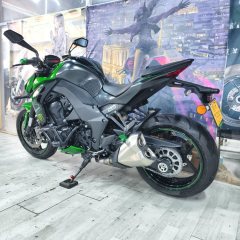 Kawasaki Z1000 - ფოტო 3