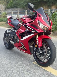 Honda CBR650R - ფოტო 1