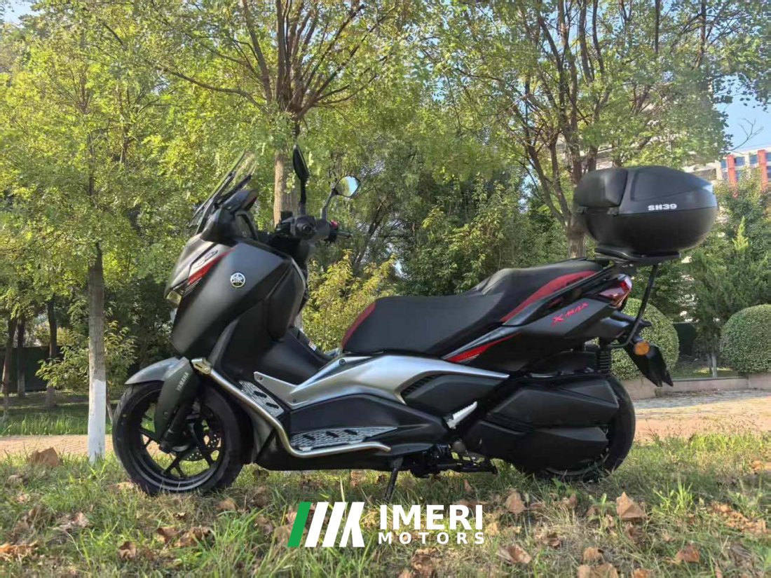 Yamaha XMAX 300 cc - motorcycle from China