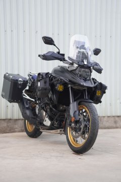 Suzuki V-Strom 1050 - ფოტო 1