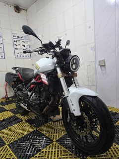 Benelli TNT 300 / BN 302S - ფოტო 1
